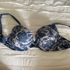 Victoria’s Secret bra